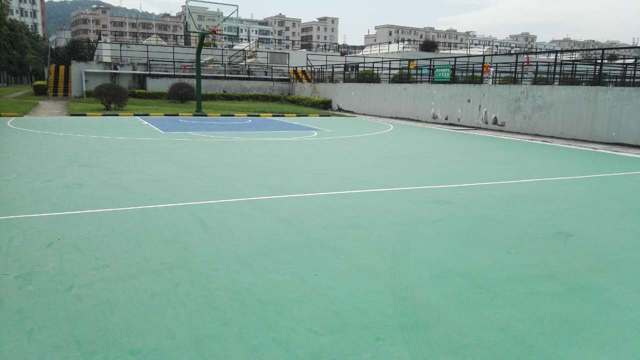 深圳南方水廠橫崗硅PU籃球場(chǎng)